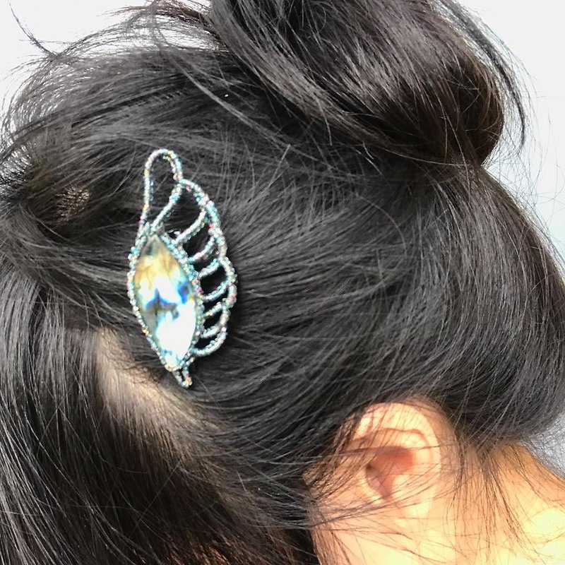 【Lost And Find】Natural Labradorite macrame  angel ring hair clip - เครื่องประดับผม - เครื่องเพชรพลอย สีน้ำเงิน