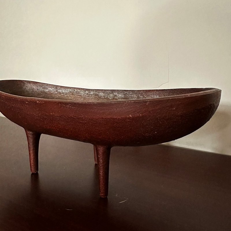 Hidden Japanese three-legged oval bronze water dish - ของวางตกแต่ง - ทองแดงทองเหลือง สีนำ้ตาล