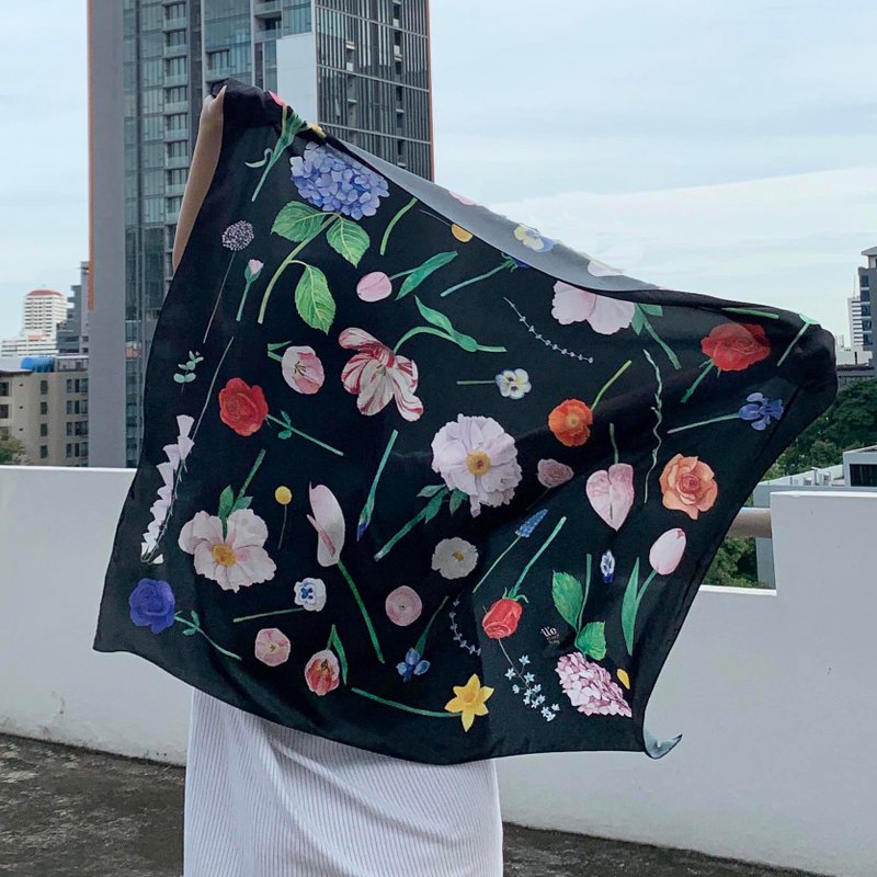 Scarf : silk satin ttq floral scarf : Black - 絲巾 - 絲．絹 黑色