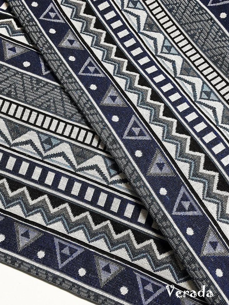 Indigo Blue Tribal Fabric Thai Woven Fabric Craft Supplies Textile 1/2 yard - 編織/刺繡/羊毛氈/縫紉 - 其他材質 藍色