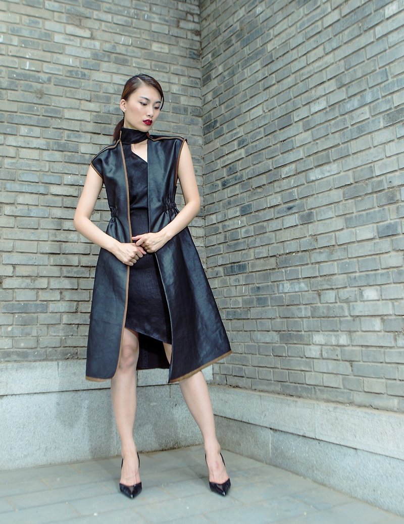 Reversible coat of Gambiered Canton Gauze - Women's Casual & Functional Jackets - Silk Black