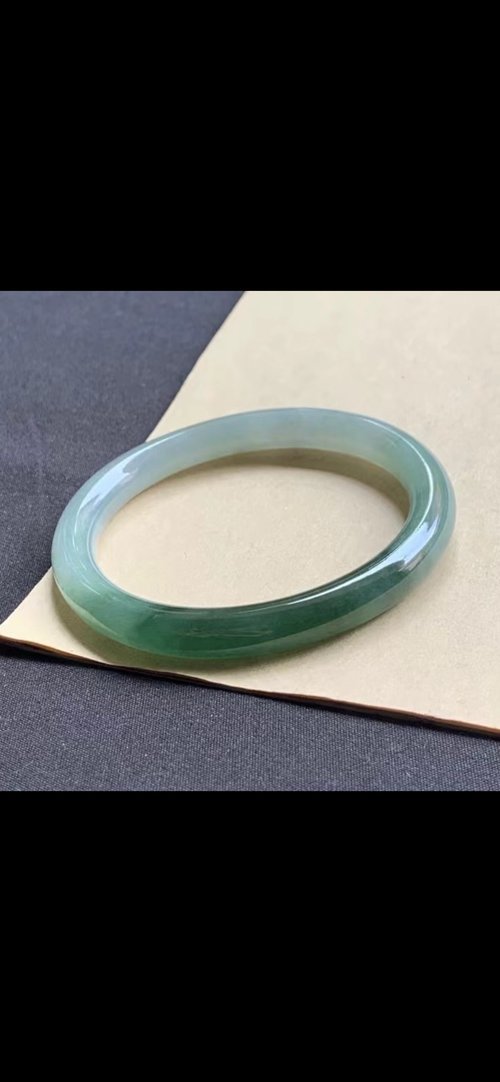 Good Morning Studio 冰種翡翠天然翡翠玉鐲 A玉手鐲 玉鈪 • 糯冰種半山水翡翠貴妃鐲
