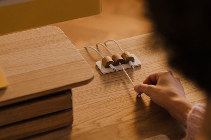 Magnetic Cable Organizer - organization system for your desk - 捲線器/電線收納 - 木頭 咖啡色