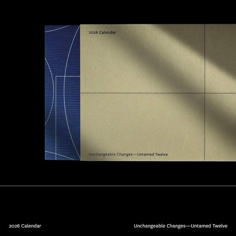 2026月曆: Unchangeable Changes - Untamed Twelve (深藍) - 日曆/月曆/年曆 - 紙 橘色