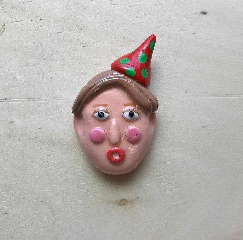 Mini brooches - people of all kinds - people who are empty (pins) - Brooches - Clay Multicolor