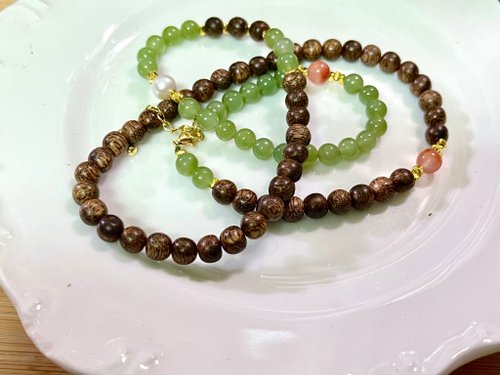 Angel's tears 天使之淚 Jewelry Design 天然和田玉 /和闐玉-碧玉 沉香冰飄南紅設計多圈手串手鍊s