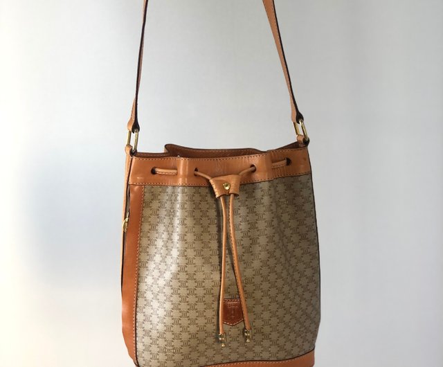 日本直送 名牌中古包 】CELINE セリーヌ マカダム ブラゾン型押し