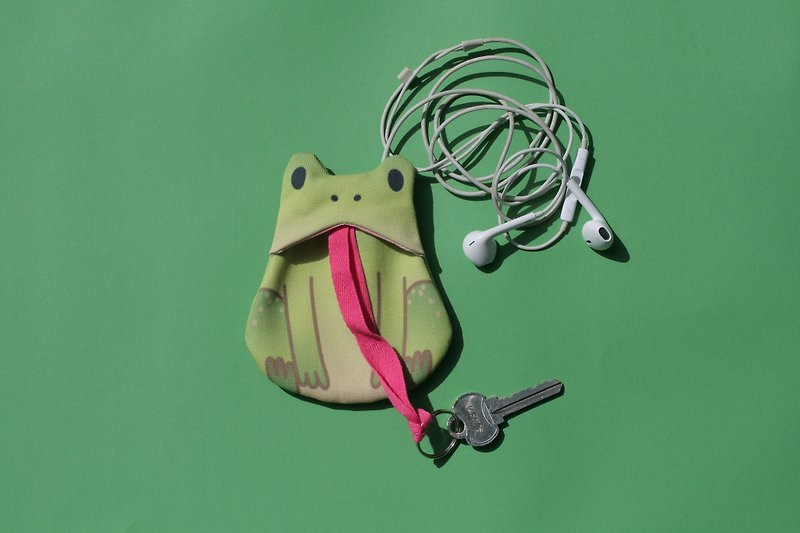 Handmade Green Frog Key Keeper - อื่นๆ - เส้นใยสังเคราะห์ สีเขียว