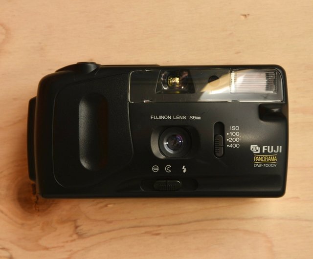 FUJI PANORAMA OP フィルムカメラ　フィルム付 FUJI PANORAMA OP フィルムカメラ フィルム4本付 富士フイルム CLEAR