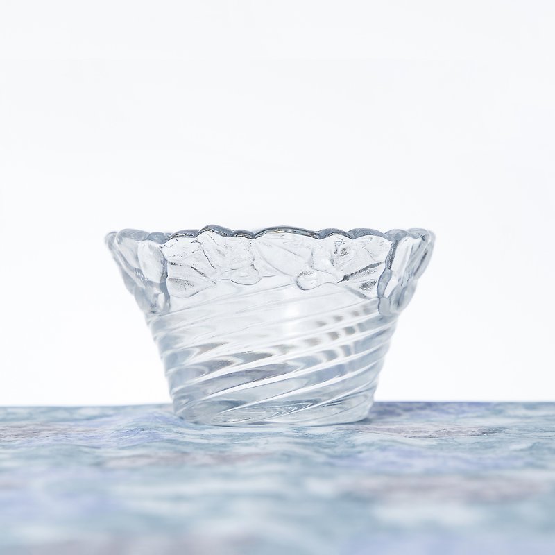 Qixian SECLUSION OF SAGE / American vintage flower dessert cup - Bowls - Glass Transparent