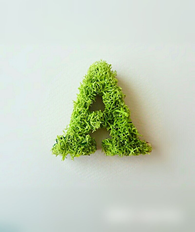 Wooden Alphabet Object (Moss) 5cm/Ax 1 piece - ของวางตกแต่ง - ไม้ สีเขียว