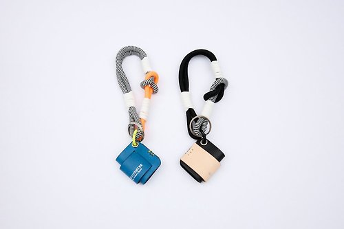 Hsu & Daughter 徐氏父女皮件工作室 撞色編織繩鑰匙圈 | 皮革訂製 | 客製打字 | 吊飾 | 真皮 | 禮物