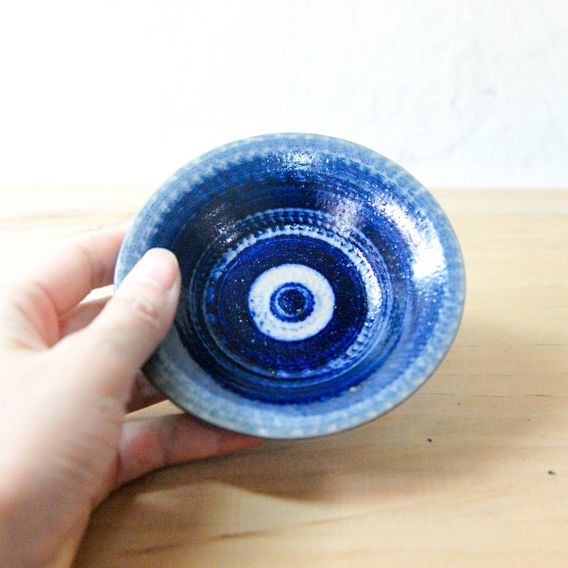 Pottery hand made cobalt blue eyes small dish bean dish snack plate - Small Plates & Saucers - Pottery Blue