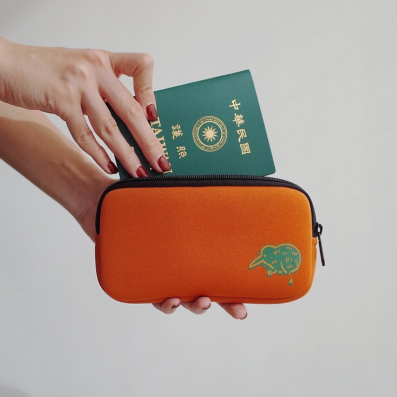 6吋手機收納袋 保護袋 萬用袋 有隔層 橘色呆萌動物【3款】 - 手機殼/手機套 - 防水材質 橘色