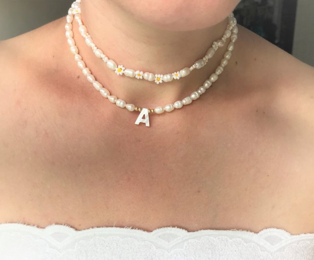 イニシャルパールネックレス。レイヤードネックレス。ネックレス