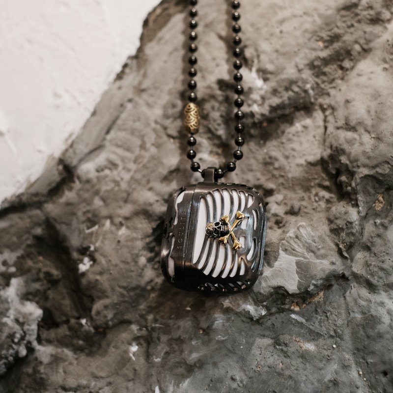 SOULITE Skull Vibes Black AirPods 4 耳機殼 - 其他 - 不鏽鋼 粉紅色