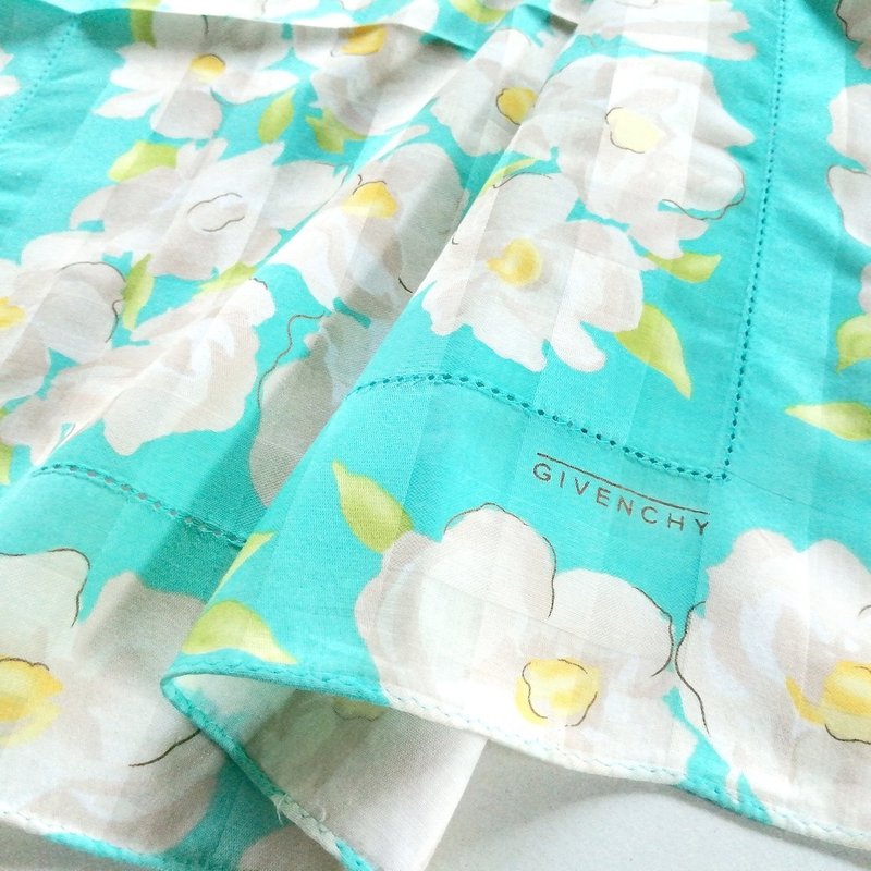 Vintage Givenchy Handkerchief Floral Pocket Square 19 x 18.5 inches Gifts - 手帕 - 棉．麻 綠色
