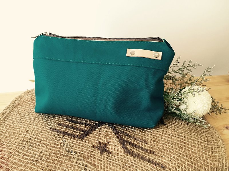 Teal  Shower Gifts Personalize Pouch, Toiletry Storage Makeup Pouch - KELLY - กระเป๋าเครื่องสำอาง - หนังแท้ 