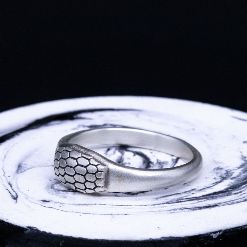 Small Scales / DR-65 - General Rings - Sterling Silver Silver