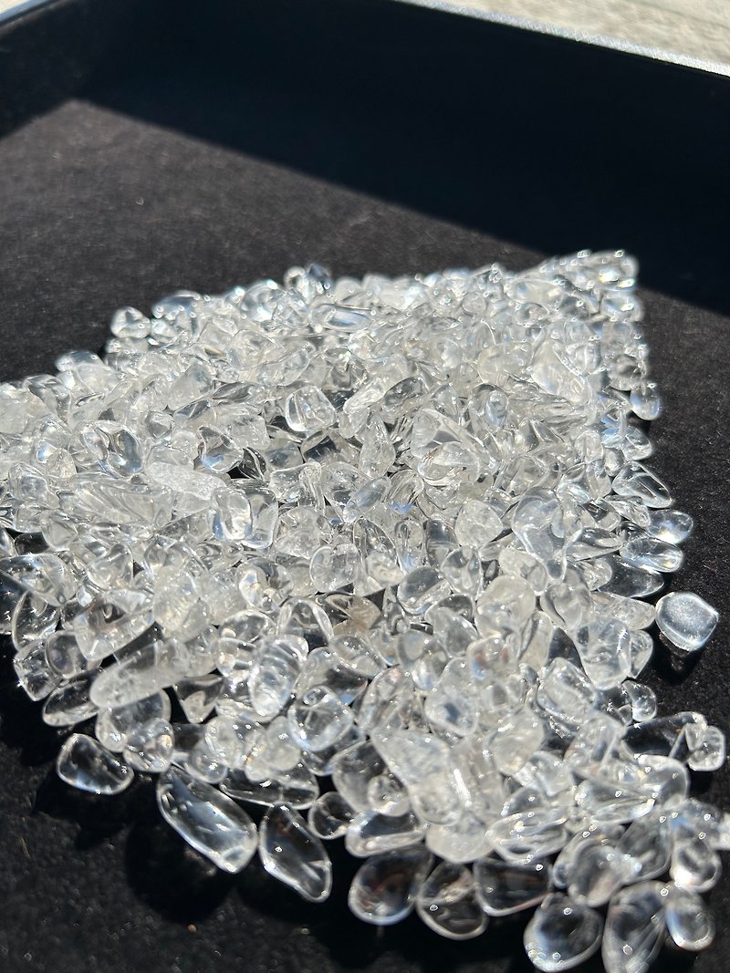 Huaguang-Zangjingge natural white crystal purification, degaussing and broken crystals - Items for Display - Crystal 