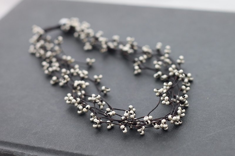 Silver Free Form Necklaces Beaded Woven Binding Brown - สร้อยคอ - โลหะ สีเงิน