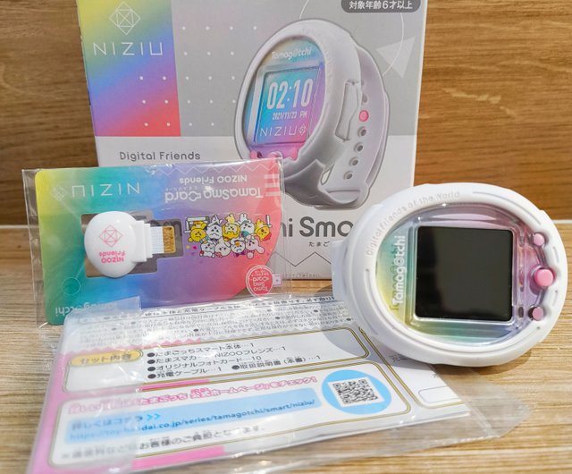 【美品】NiziU Tamagotchi Smart 未開封 Amazon.com: Tamagotchi Smart NiziU Special Set (Exclusive