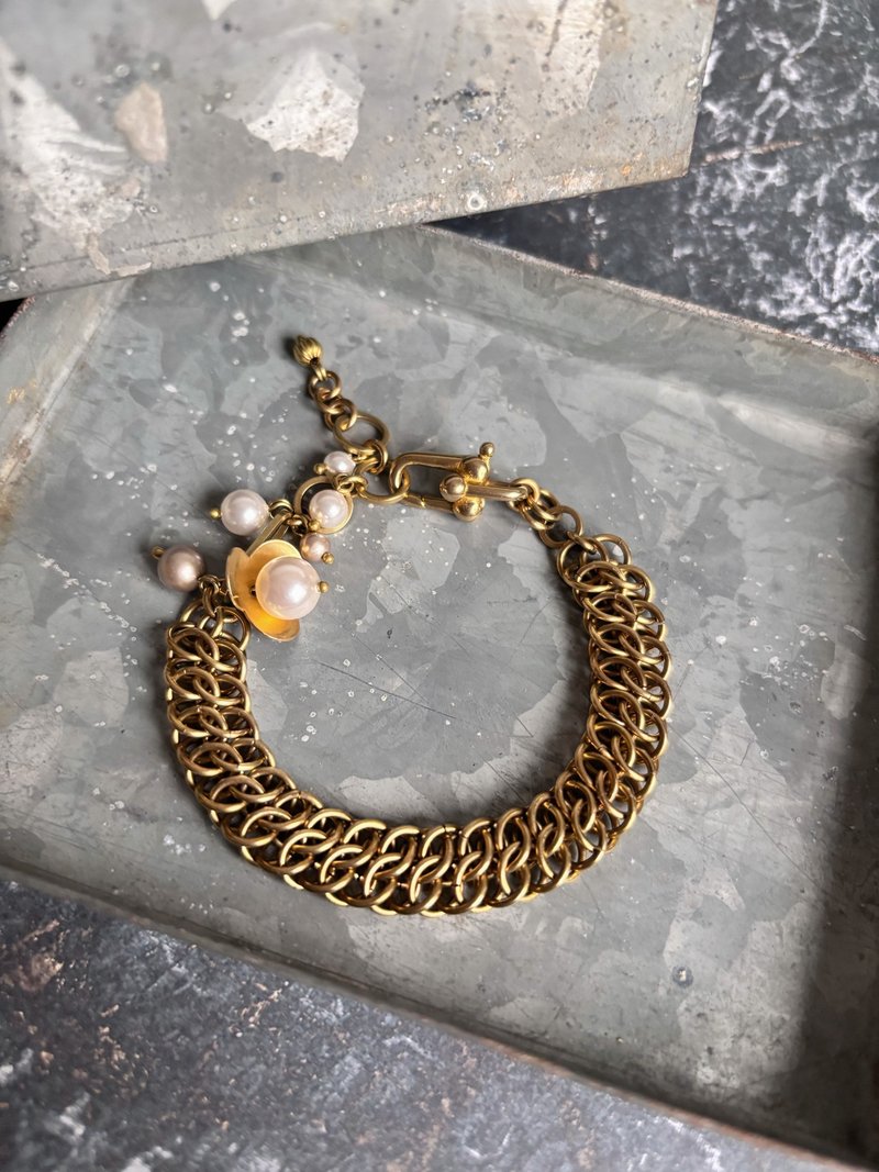 黃銅花朵珍珠手鍊 - 手鍊/手環 - 銅/黃銅 