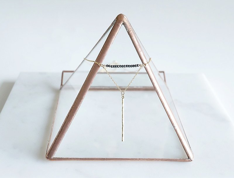 [Monica] 14KGF Swarovski Chain Triangle Necklace, Hammered Bar - สร้อยคอ - โลหะ สีทอง