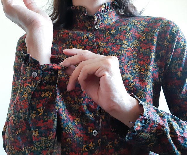 ヴィンテージ 70 年代の花柄プリント シャツ ヒッピー花柄長袖フリル襟