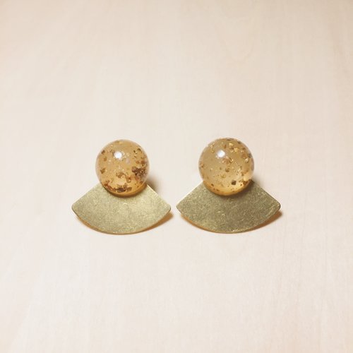 鳥嶼 Niaoyoo 復古兩用可拆琥珀金箔黃銅扇形耳環