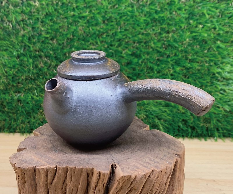 Side handle bisque single pot l wood burning - Teapots & Teacups - Pottery Black