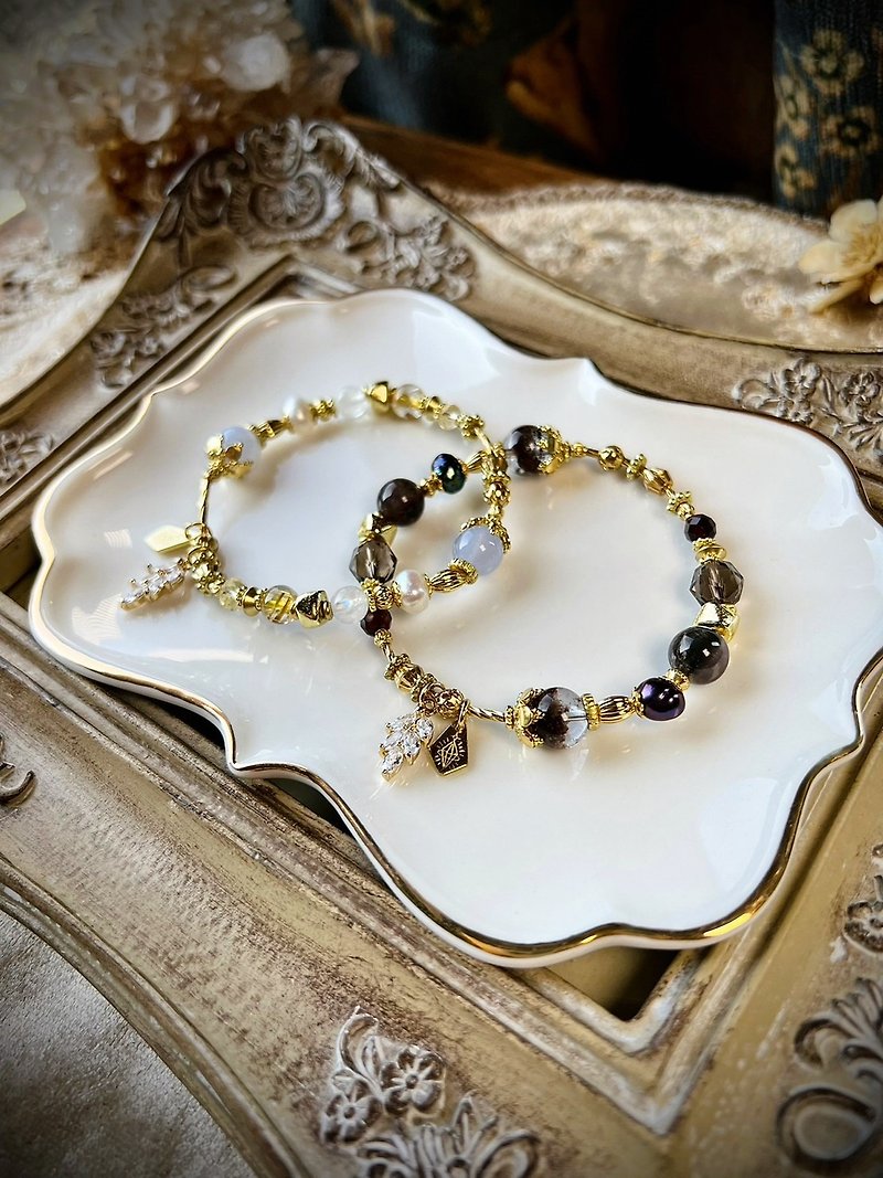 -White Swan&Black Swan-Natural crystal bracelet/ Bronze bracelet - Bracelets - Semi-Precious Stones Multicolor