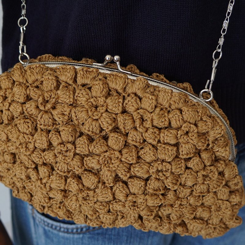 Ba-ba handmade Poppy puff knitting hand bag  No.C1674 - 手提包/手提袋 - 其他材質 咖啡色