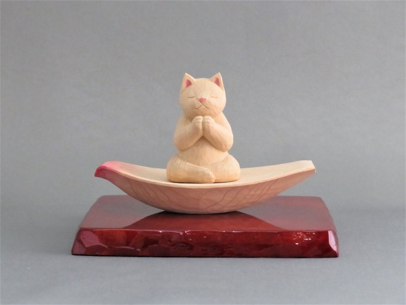 木彫り 蓮弁にのった座禅猫　猫仏1926 - 公仔/玩偶 - 木頭 粉紅色