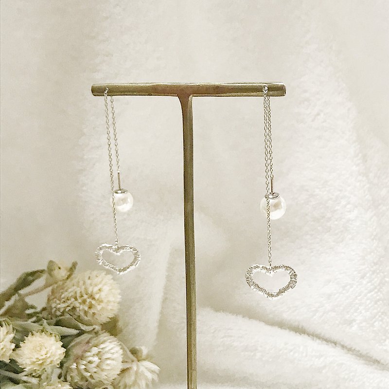 Heart pearl pierceing - Earrings & Clip-ons - Other Metals Silver