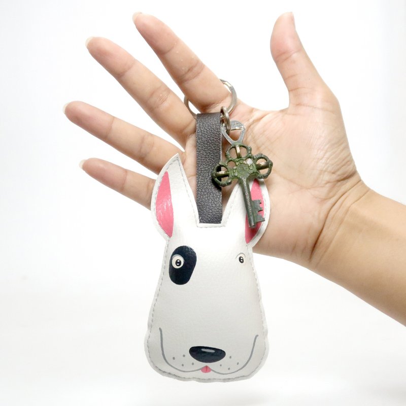 【雙11折扣】Bull terrier keychain, gift for animal lovers add charm to your bag. - 吊飾/掛飾 - 人造皮革 白色