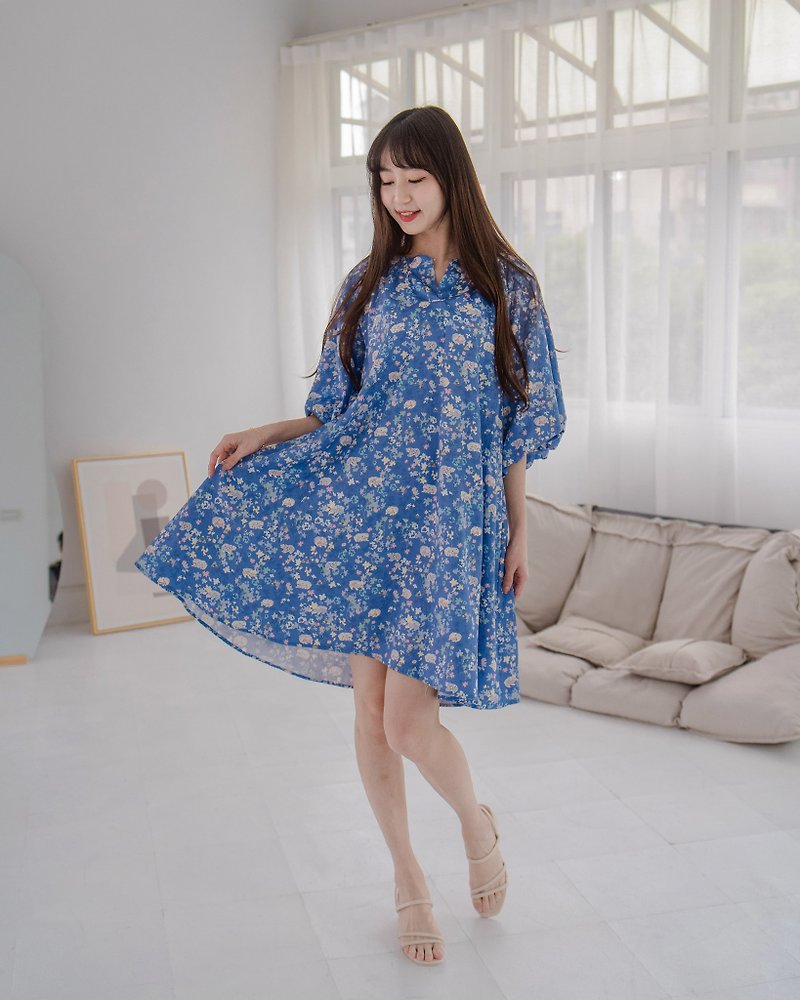 【日本北海道】懶人穿搭 泡泡袖 兩穿小洋裝 阿寒湖 - 連身裙 - 棉．麻 藍色