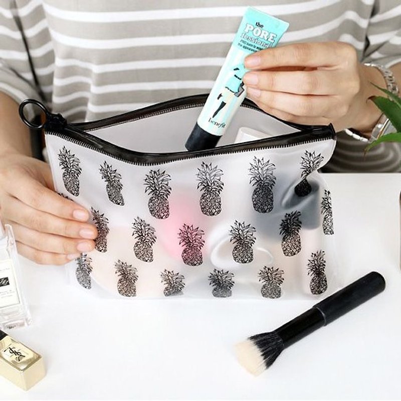 iconic-transparent waterproof zipper bag cosmetic bag M-pineapple, ICO87014 - Toiletry Bags & Pouches - Plastic Transparent