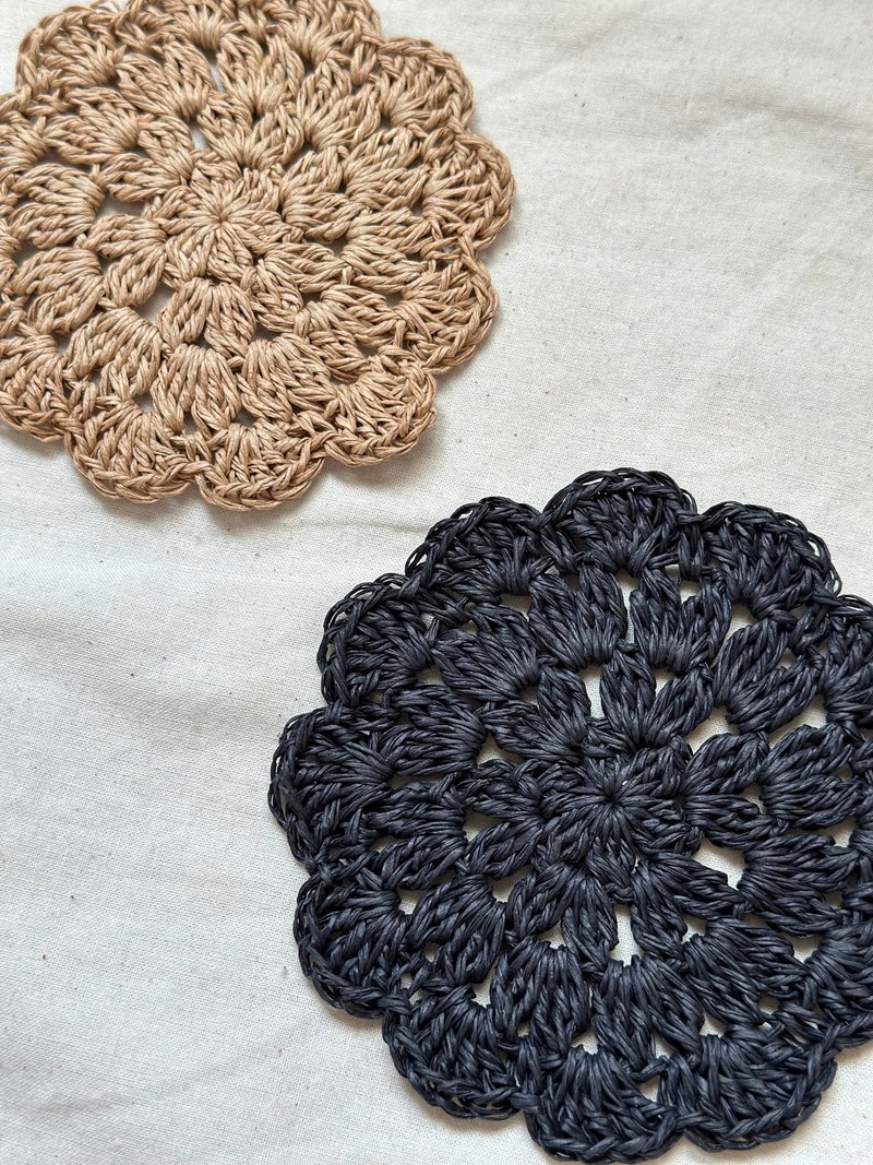 Hand-woven papyrus coasters absorb water and are not afraid of getting wet - Coasters - Paper Khaki