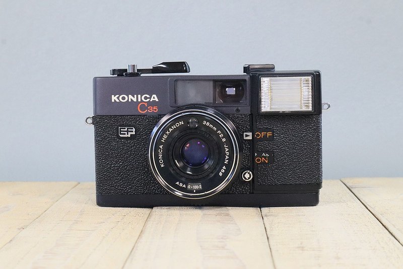 [Fully functional] Old film camera Konica KONICA C35 EF S/N664005 p066 - กล้อง - โลหะ สีดำ