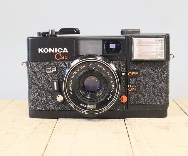 卸売 完動品】【Flash OK 】【美品】オールドフィルムカメラ コニカ フィルムカメラ