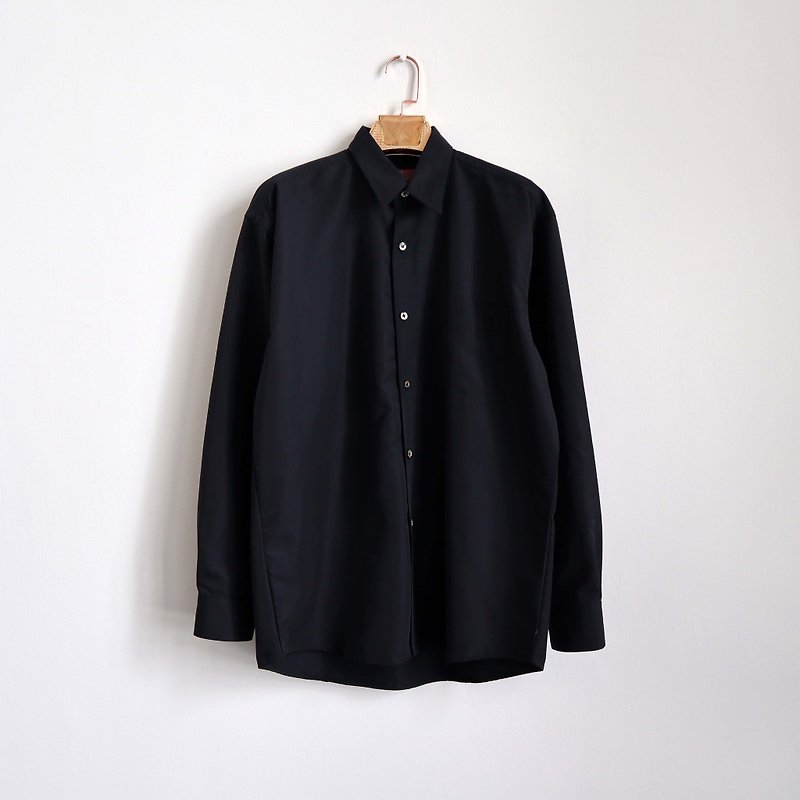 Pumpkin Vintage. Ancient black shirt - เสื้อเชิ้ตผู้ชาย - วัสดุอื่นๆ สีดำ