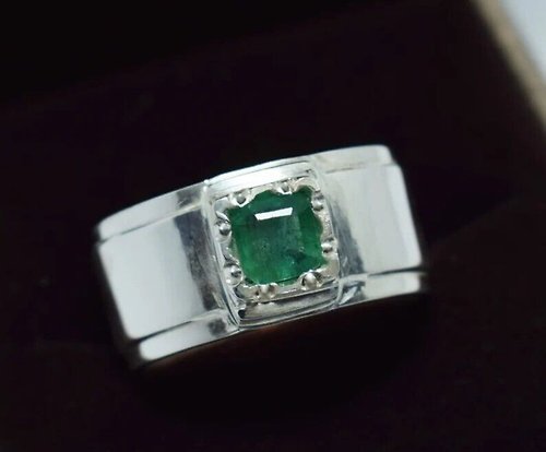 gemsjewelrings Custom List for brother - Natural Pansjher Emerald Ring 925 Silver Ring