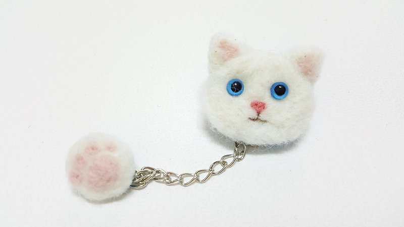 Original wool felt cat with meat ball wool felt embroidered pin black / white cat section - เข็มกลัด - ขนแกะ 