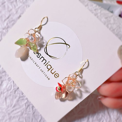 COSMIQUE - 手工製作飾品HK COSMIQUE - Christmas Blossom 聖誕小花不對稱手作耳環