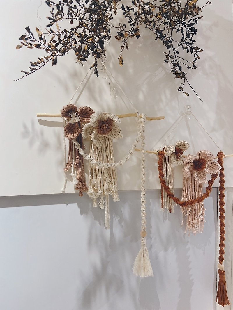 Macrame Bouquet Wall Hanging Decoration - Knitting / Felted Wool / Cloth - Cotton & Hemp 