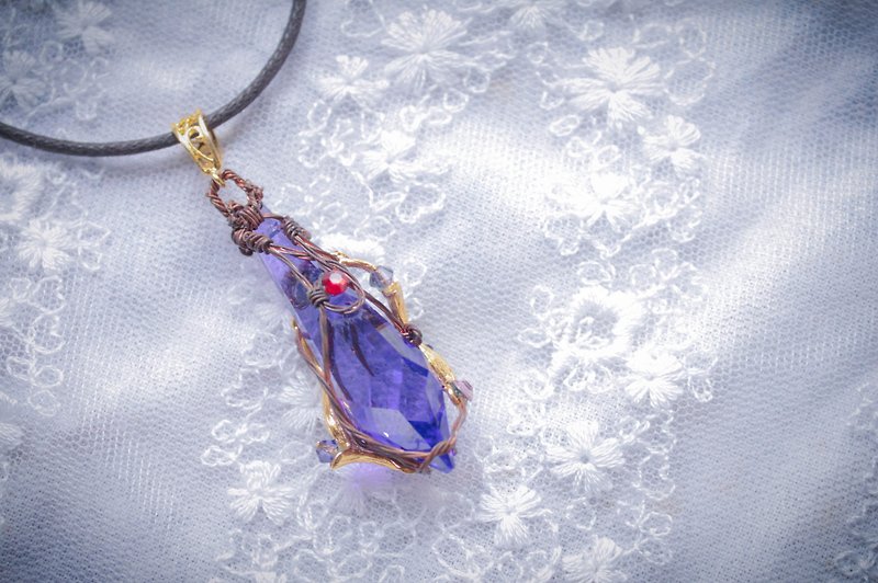 *Mi Luna Story*Dark Elf Seed Crystal Necklace - Necklaces - Glass Purple