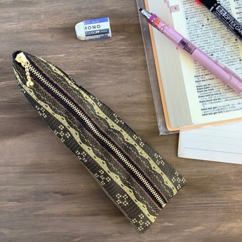 Okinawan traditional pattern tatami edge pen case - กล่องดินสอ/ถุงดินสอ - วัสดุอื่นๆ สีนำ้ตาล