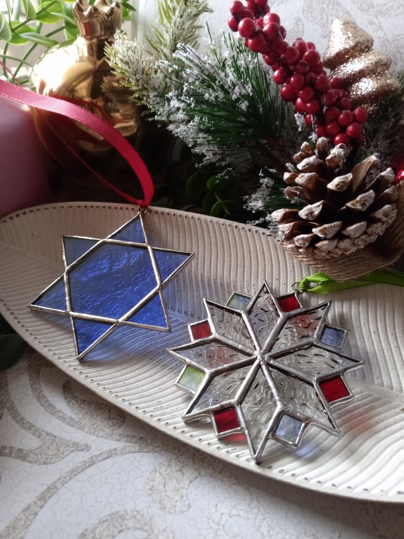 雪の結晶サンキャッチャー 2個セット、クリスマスのオーナメント メルカバ シンプル ステンドグラス - その他 - ガラス ブルー