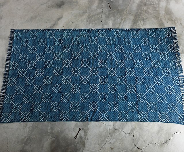 藍染めの手織りラグ - ショップ 心著 絨毯・カーペット - Pinkoi